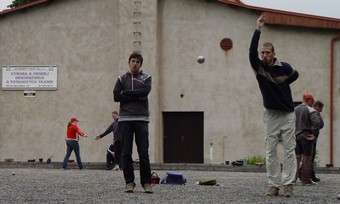 Větší verze po kliknutí. Turnaj v petanque regionálního kola Mistrovství ČR trojic (Vojnův Městec, 6. června 2009)
