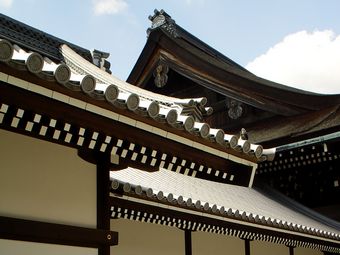 Větší verze po kliknutí. Císařský palác v Kjótu, Japonsko (září 2010)